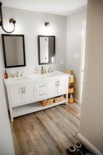The Fisherman's Cottage - 2