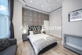 Hackney Suites - En-suite rooms & amenities - 8