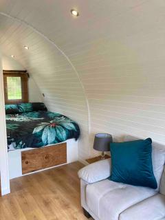 Glamping pod with en-suite & underfloor heating - 3