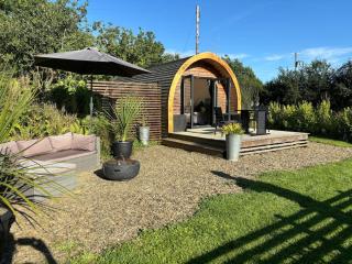 Glamping pod with en-suite & underfloor heating - 0
