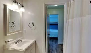 Vibrant gulf condo with pool and beach access - Pensacola Beach - 3