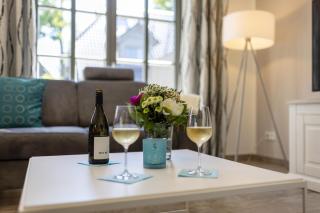 Küstenglück Zingst - hochwertiges Ferienhaus nahe Strand mit Garten & Kamin - Zingst - 5