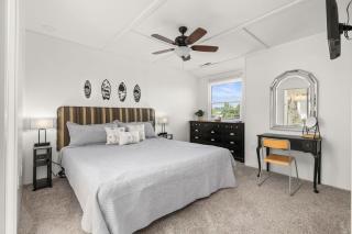 Cozy Beach Escape Mallard Lakes Resort Amenities - 6