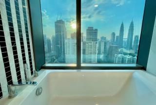 Eaton Residences KLCC - Luxury Homestay - 5