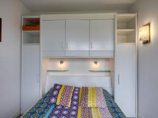 Châtelaillon-Plage : T2 panoramique sur la mer pour 2 avec piscine - FR-1-258-185 - 1