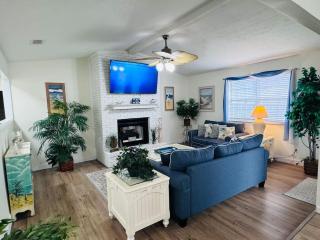 Coastal Hangout- Hot Tub- Fire Pit-Game Room - 7