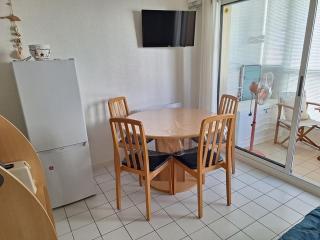 Studio cosy près de la plage des Présidents, tout équipé, loggia, quartier recherché, vélos gratuits - FR-1-325-131 - 2
