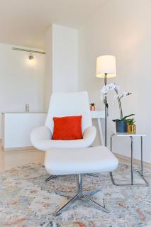 Serenity Lakefront 2 Bedrooms Retreat in Lugano - 4