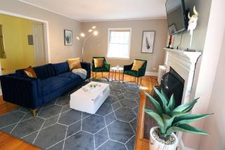 Lofty Elegant Home • Downtown Princeton • 3BR - 4