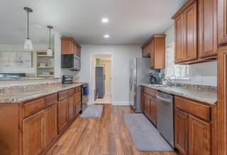 Coastal Getaway - Near FIT, Downtown, and Beach - 1