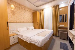 Suniq Luxury Co-Living - 1