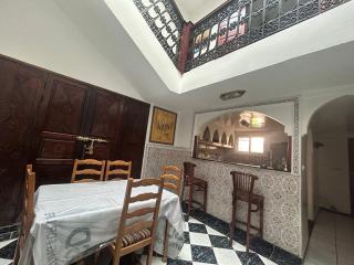 Riad Hassan with 4 Bedrooms - 8
