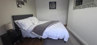 Newly renovated home near MK Stadium & Hospital - 7