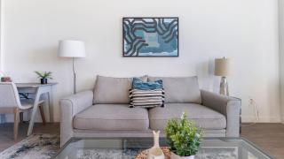 Landing Incredible 1BD Courtyard Pool - 6