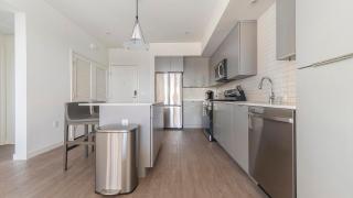 Landing Incredible 1BD Courtyard Pool - 2