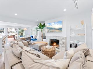 Stunning Bayfront Home with Epic Dock on Peninsula - 5