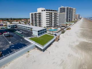 Ocean Breeze Resort 106 - 6