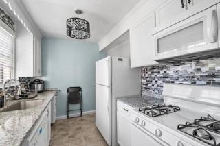 Cozy home in the heart of Takoma Park, Near Washington DC - 7