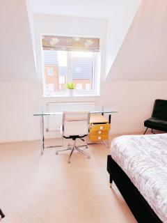 Luxury Bedford Hospital Stay - 6