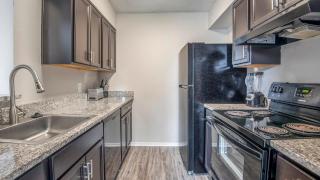 Landing Amazing 2BD Gym Clubhouse - 7