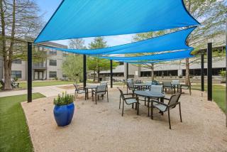 Landing Amazing 1BD Gym Courtyard - 1