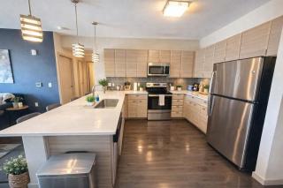 Stylish Apt Near Roosevelt Row & ASU w Parking - 6
