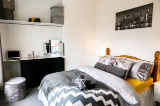 Stylish 2BR Newcastle Home - Sleeps 04 - Contractors & Families - 4