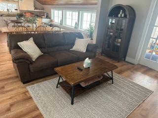 NH Lakefront House | Family-Friendly - 6