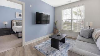 Landing Amazing 1BD Game Room Gym - 7