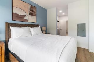 Landing Spectacular 1BD in Downtown Bozeman - 3