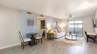 Landing Incredible 1BD Gym Pool - 5