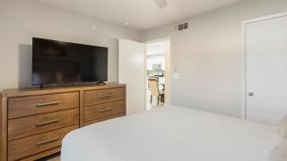 Landing Incredible 1BD Gym Pool - 2