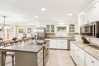 4 Greenwood Court - 4
