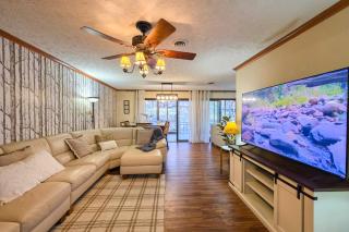 Hot Tub and Fire Pit Creekside Gatlinburg Getaway! - 2
