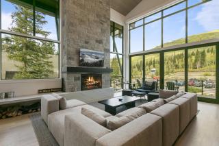 9401 - Silver Aspen - Five Bedroom Luxury Townhome - 0