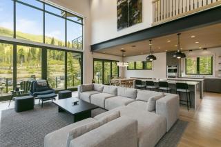 9401 - Silver Aspen - Five Bedroom Luxury Townhome - 9
