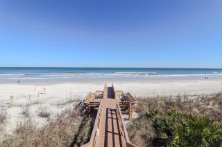 New Rental with Pool Views, Pickleball, Tennis Court with Bonus Room! - 9