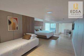 Elegant and Spacious Unit at AMA Tower 3423 - 1