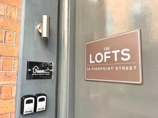 Yastayzzz at Studio 10 The Lofts Pierpoint Street - 7