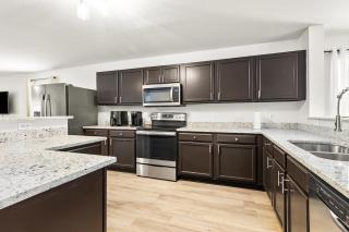 Family Retreat Near SeaWorld and Lackland with Game Room and Patio - 6