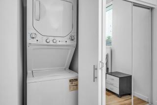 Koreatown 1 Bedroom Loft with 2 Beds Free Parking Wifi - 8