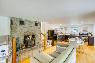 Private cottage close to shopping dining and skiing - 8