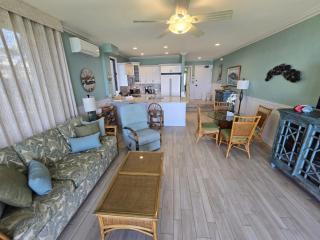 Napili Point Oceanfront Turtle Views - Unit B1 condo - 8