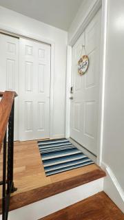 Spacious Modern 3BR2BA Free Parking Near NYC - 3