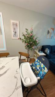 Spacious Modern 3BR2BA Free Parking Near NYC - 9