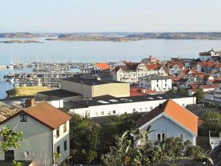 3 person holiday home in LYSEKIL - 2