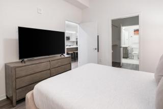 Landing Amazing 1BD Game Room Yoga Studio - 1