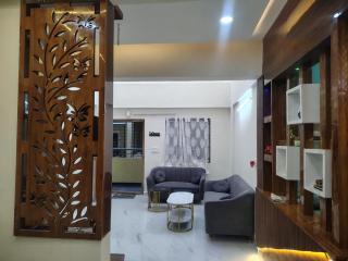 MRB Homes Luxury Penthouse - 9