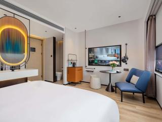 Novotel Nantong Center - 8