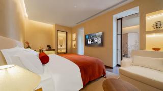 Terra Art Zen Hotel with Rooftop Zen Garden, Veggie Dining,Pick-up service,English speaking,Free Laundry - 2